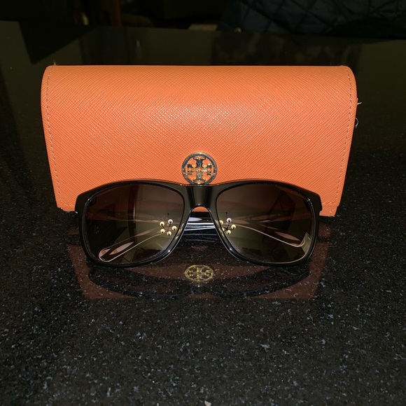 Tory Burch Accessories - Tory Burch sunglasses black brown lens
